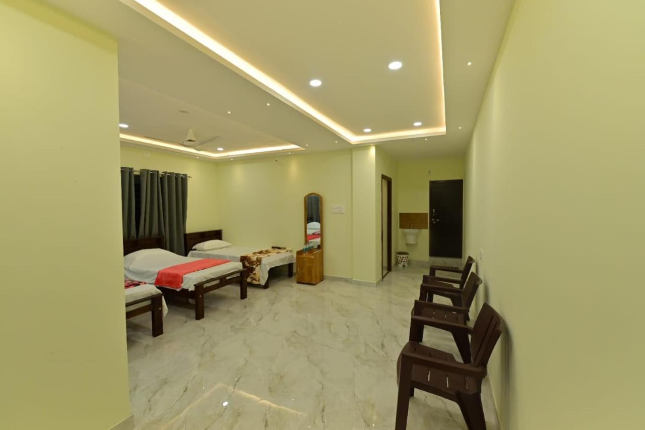 Gokula Homestay Subrahmanya Exterior photo
